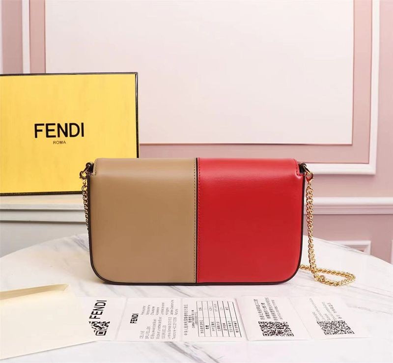 【日本未発売】フェンディ バゲット コピー レッド＆ベージュ スエード／レザー バッグ fer33299