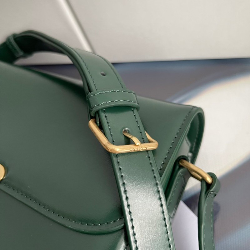 国内発送★セリーヌ ショルダーバッグ 偽物 ティーン トリオンフバッグ Cea32882