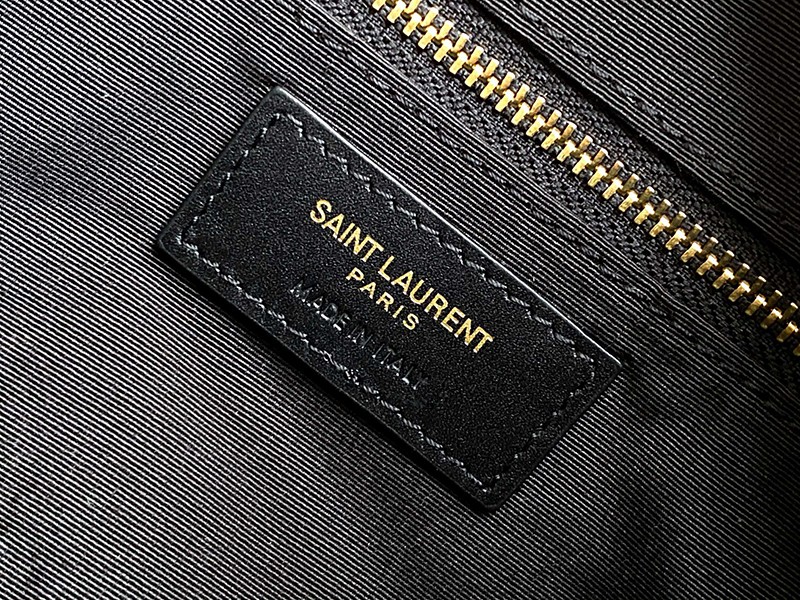 21AW新作関税込☆サンローラン ショルダーバッグ 偽物☆ヴィンテージ カメラバッグ ラムスキン 6489901EL076805