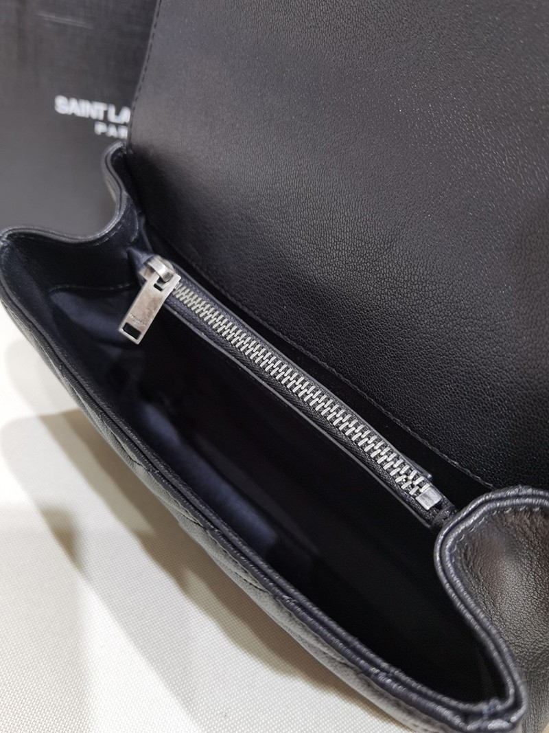 人気急上昇サンローラン ハンドバッグ スーパーコピー★カレッジ ミディアム マトラッセ Sad85470