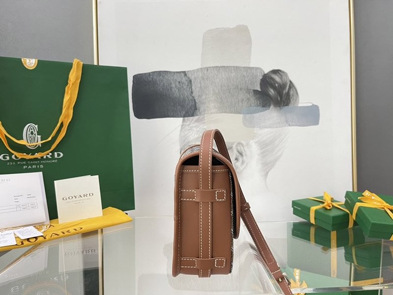 大人気!!新色 【ゴヤール 偽物】ベルベデール2 ショルダーバッグPM Gov50788