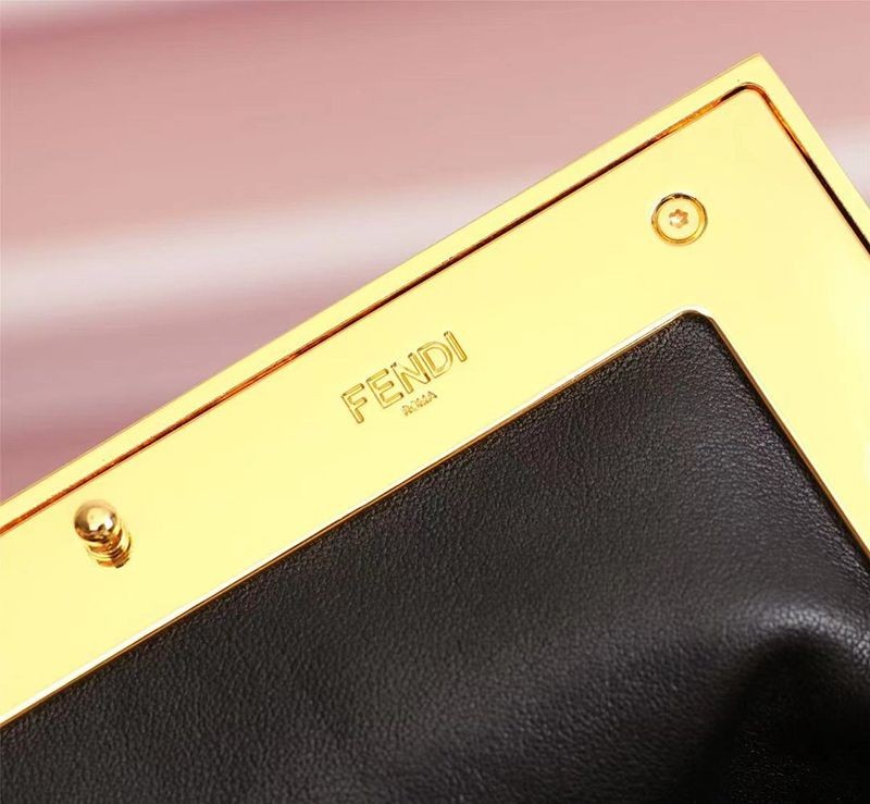 21-22AWフェンディ ファースト 偽物 FFパターン バッグ fex14730