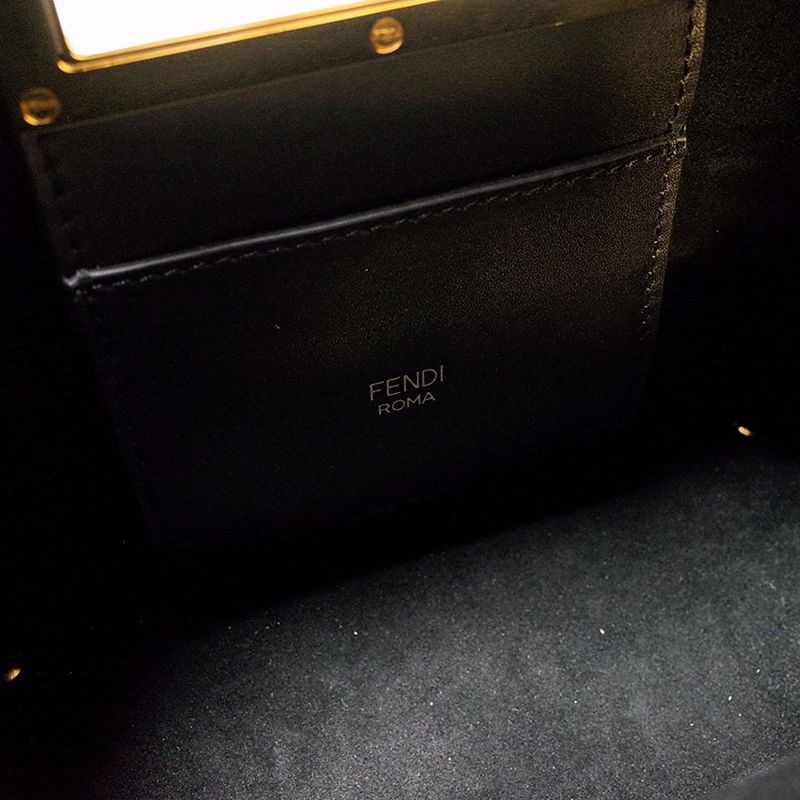 秋冬新作フェンディ ウェイ レザー バッグ 偽物 fep86505