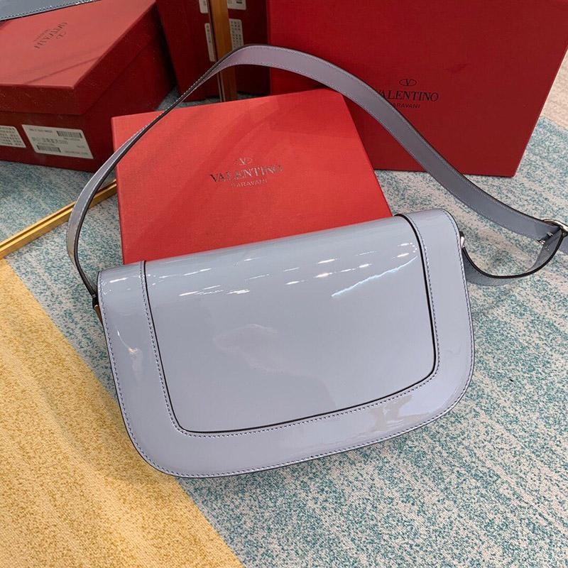 ヴァレンティノ ショルダーバッグ VEE レザー クロスボディバッグお洒落に♪ Vus27920