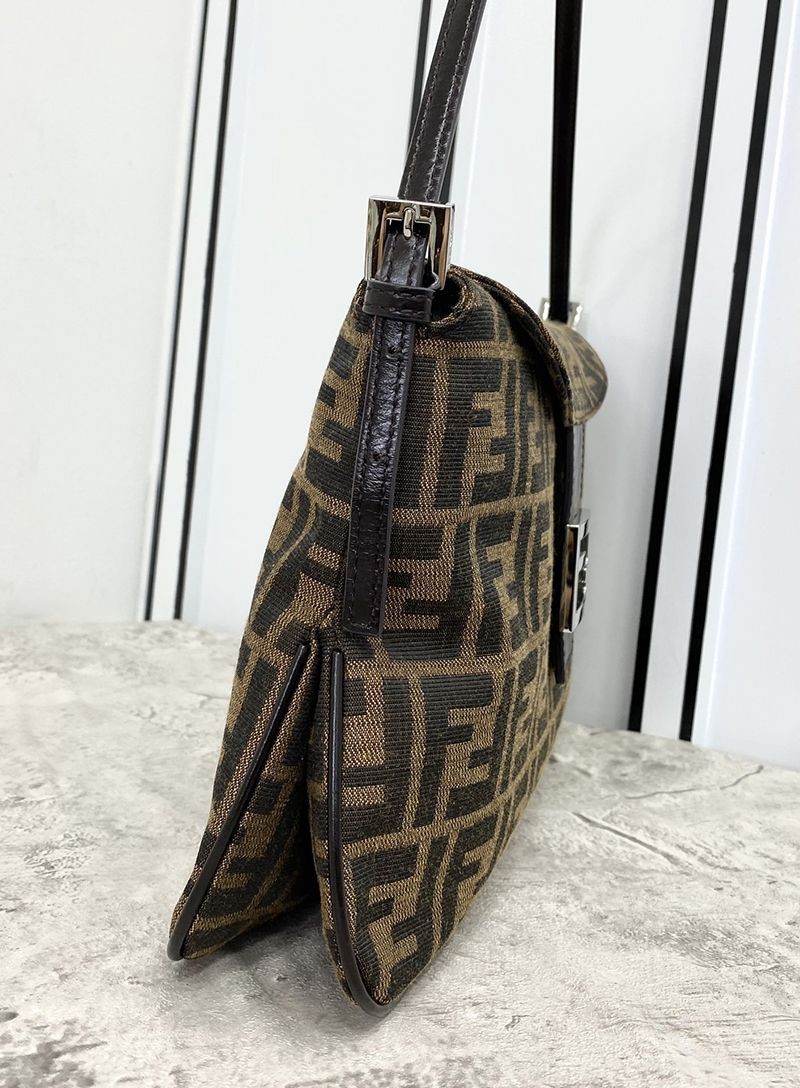 21-22AWフェンディ バゲット コピー ファブリック バッグ fem88952