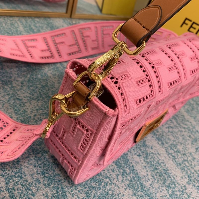 日本未入荷フェンディ バゲット キャンバス バッグ コピー/刺繍 feu38678