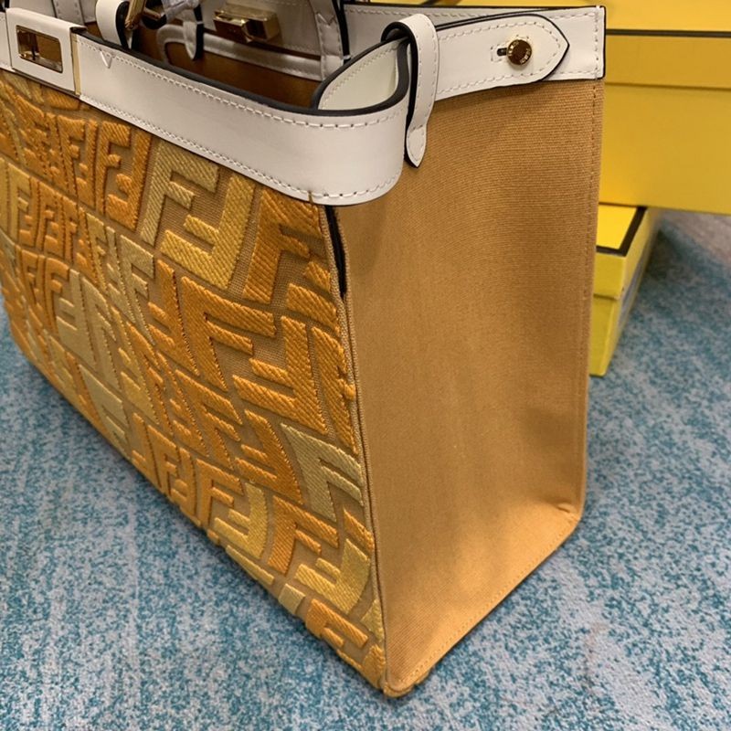 春もの新作フェンディ ピーカブー エックストート コピーFFウール フィッシュアイ バッグ feh64338