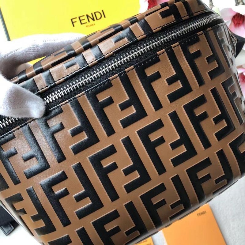 ☆超人気☆フェンディ モノグラムベルトバッグ 偽物 fel24519