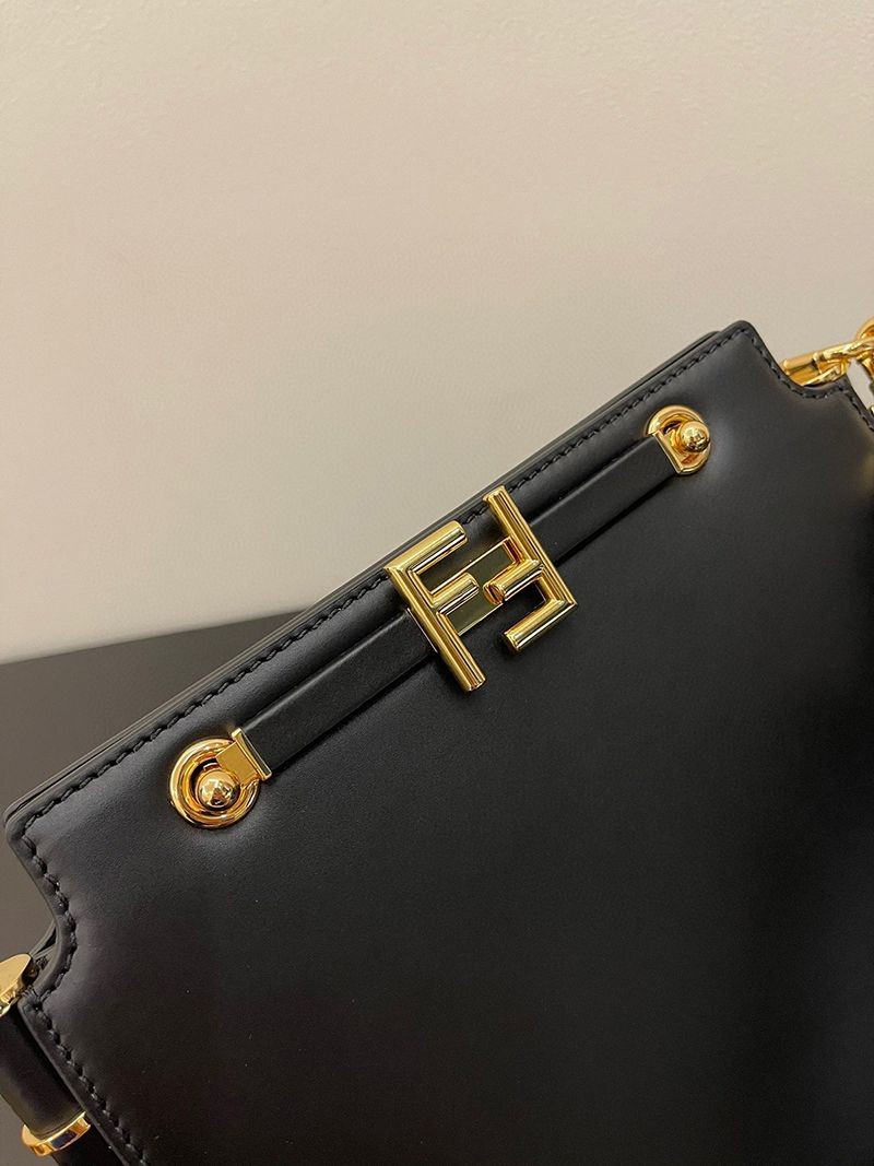 世界中で大人気♪フェンディ 偽物 タッチ レザー バッグ fej51286