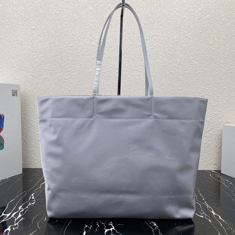 春もの新作【プラダ】Re Nylon サフィアーノレザー トートバッグ 偽物 put47663