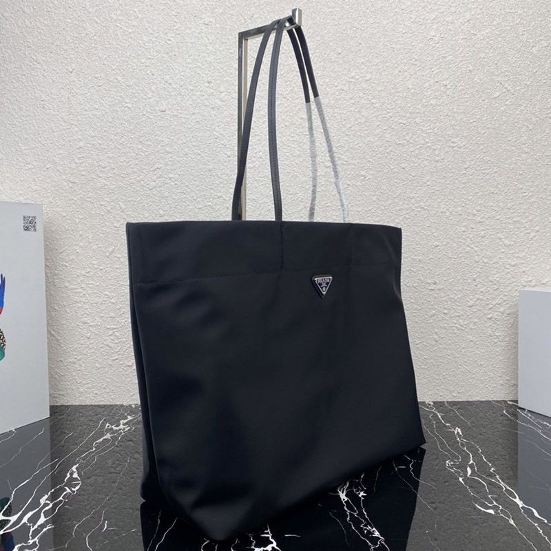 超希少！【プラダ】プラダ*Re Nylon コピーサフィアーノレザー トートバッグ pus78470
