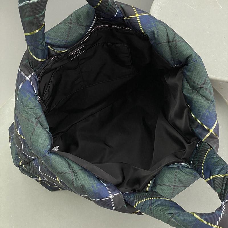 稀少【プラダ】パデッド Re Nylon 偽物トートバッグ リナイロン puy63958