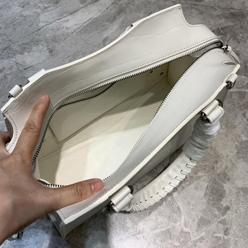 大人気!!新色【アウトレット 偽物】バレンシアガ☆クラシックNanoシティバッグ bak50154
