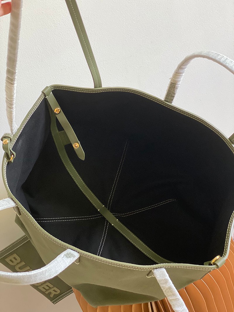 秋冬新作【バーバリー トートバッグ 偽物】ミディアム　チェックキャンバス ビーチ Bag94860