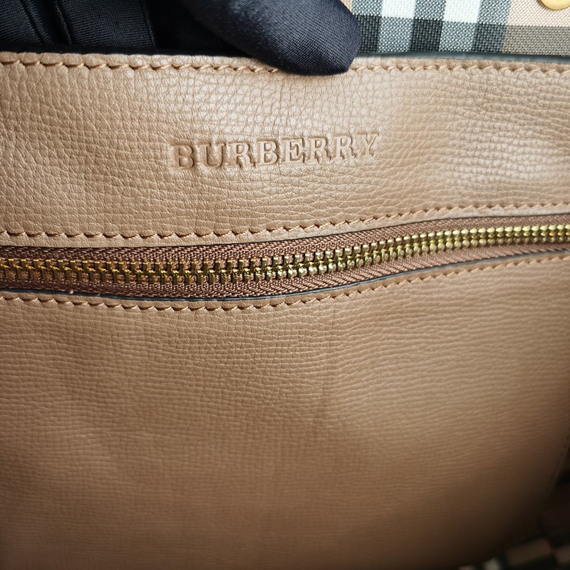 21-22AWバーバリー トートバッグ スーパーコピー SM TOTE Baq21819