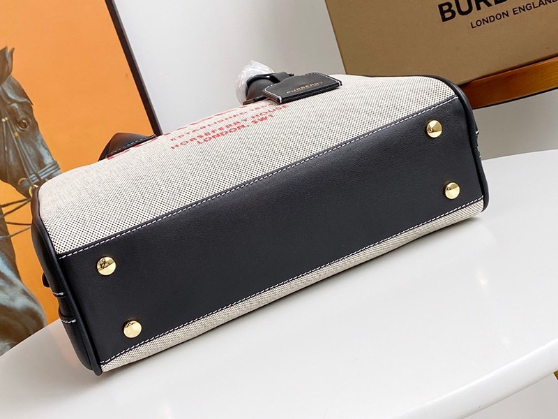新作！【バーバリー トートバッグ コピー】ミディアム キャンバス ハーフキューブバッグ Bak90511