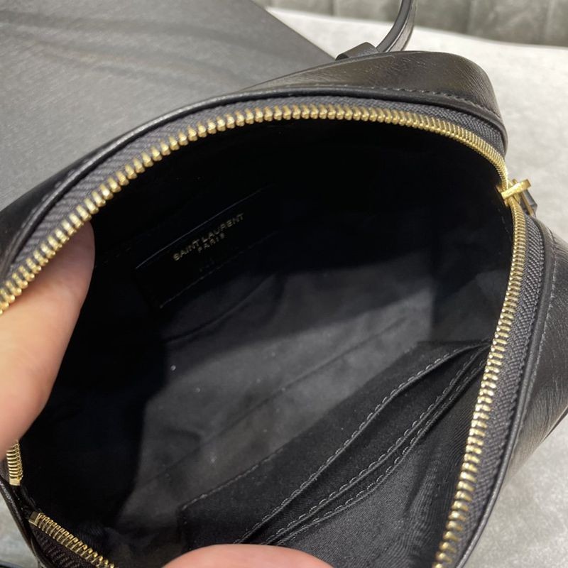 累積売上総額第１位！■サンローラン ベルトバッグ 偽物■レザータッセル 534817DV70W6475