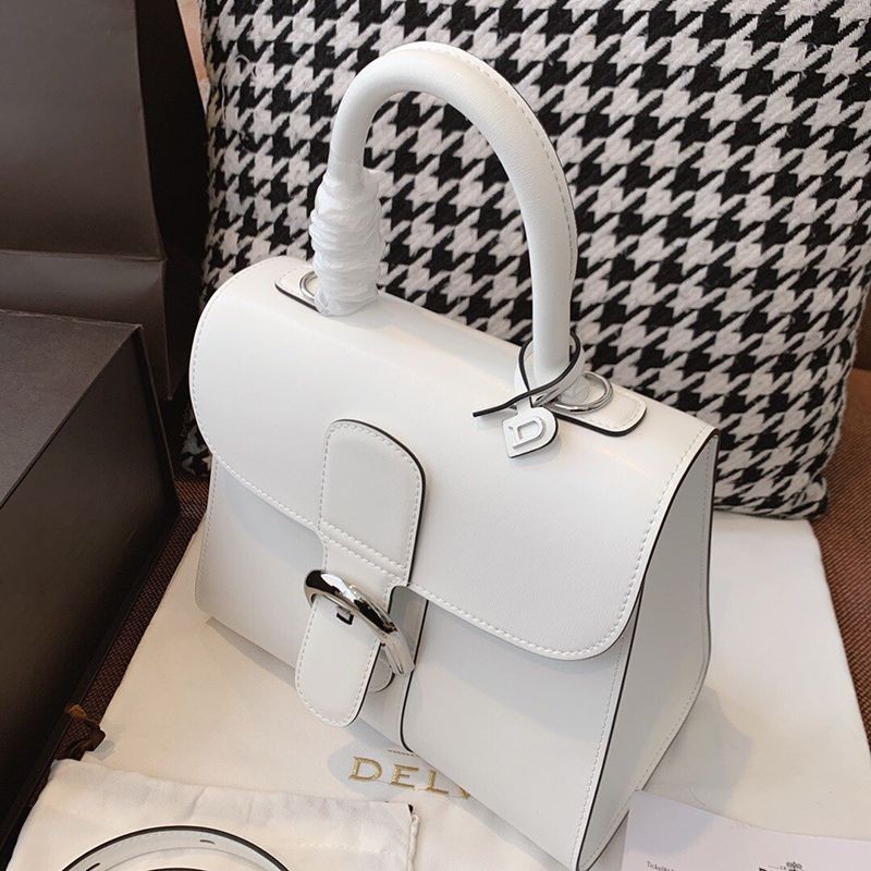 大人気！【デルボー ハンドバッグ 偽物】ブリヨン Ivoryステッチ ミディアムハンドバッグ Deg55640