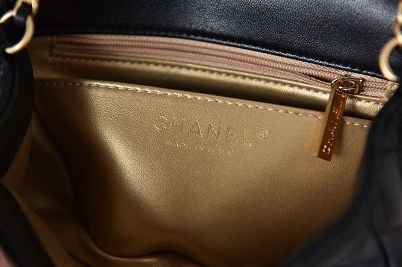 21-22AWお洒落に♪シャネル マトラッセ 偽物チェーンバッグ shw10015