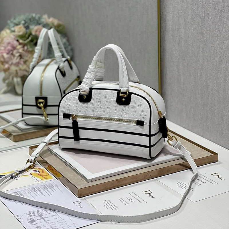 22新作◆ディオール VIBE 偽物ミディアム ボウリング バッグ コピー キルティング des86119