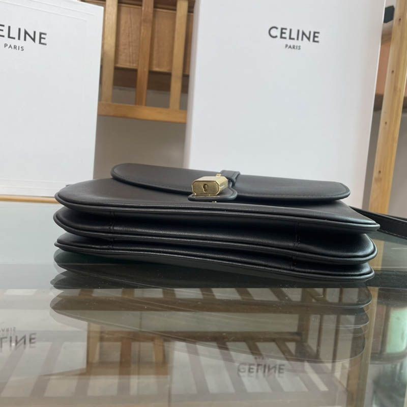 人気No1 セリーヌ 関税補償☆ ミディアムTABOUショルダー Cee16262