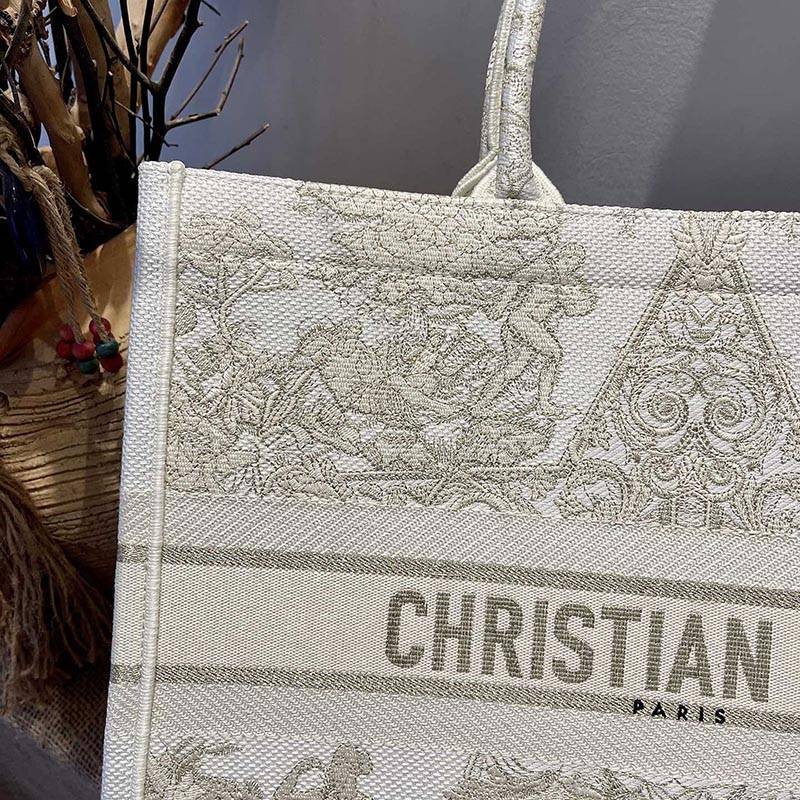 可愛いディオール ブックトートバッグ 偽物✦ゴールドスター刺繍ロゴ 2サイズ dev96641