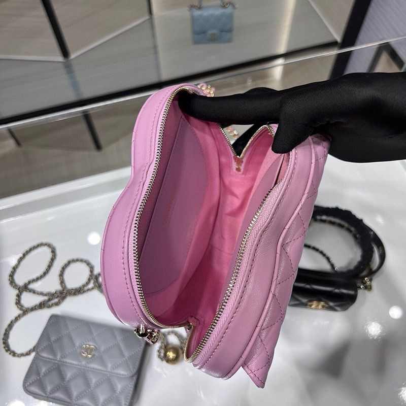大人気！可愛い♡シャネル ハート ショルダーバッグ 偽物 AS3191Y