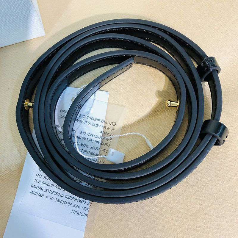 大人気!!新色 マルニ  TROPICALIA マイクロ かごバッグ 偽物 マルニ ハンモックバッグ mab37012