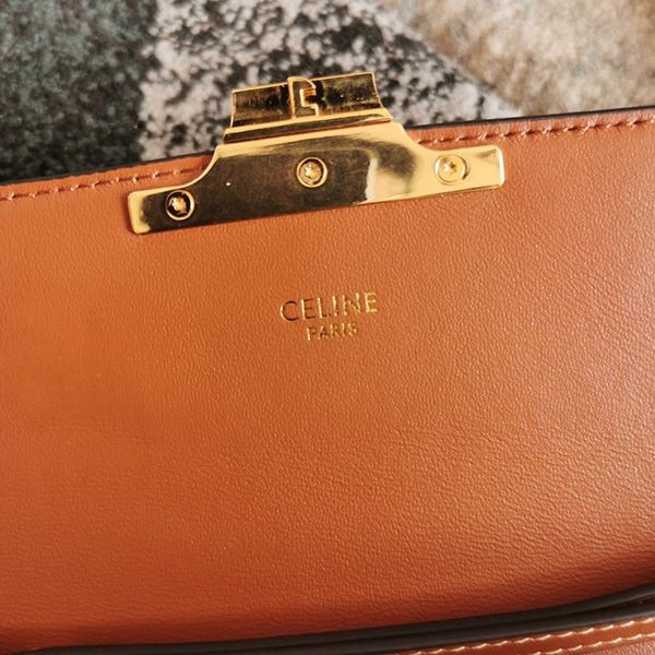 超人気 セリーヌ トリオンフ ショルダーバッグ コピー 入手困難 Cef91692