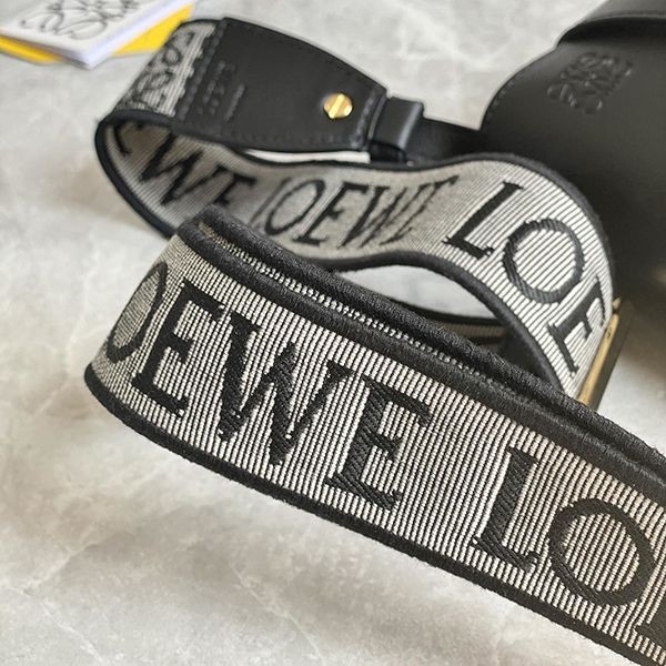 ☆超人気☆希少 ロエベ Gate カーフスキン ショルダーバッグ 偽物 los78774