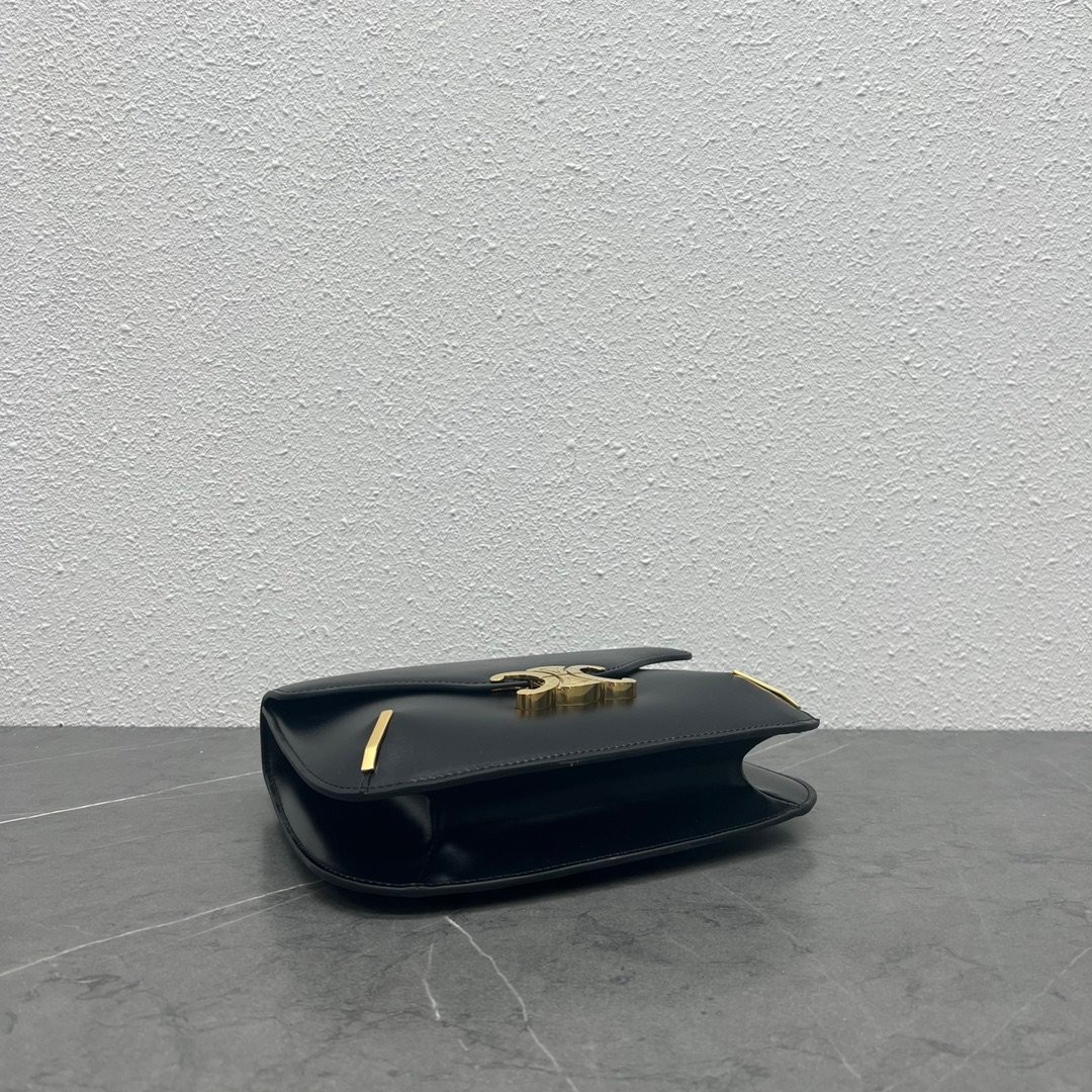 春夏新作セリーヌ コピー チェーン ブザス トリオンフ ショルダーバッグ 199273BF438NO