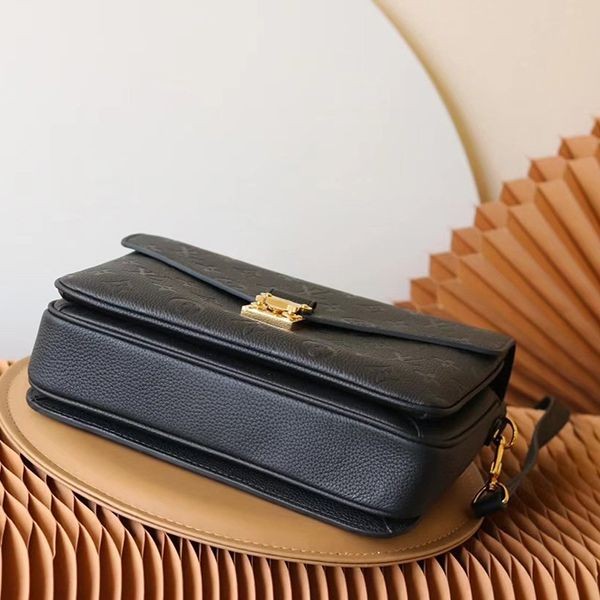 日本未入荷☆​ルイヴィトン☆ポシェット メティス ショルダーバッグ コピー M41487