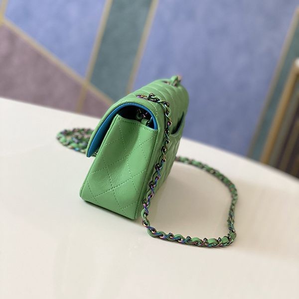 人気急上昇シャネル コピー ミニ フラップ バッグ マトラッセ shp46876