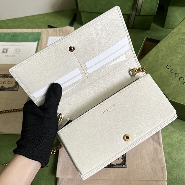 超希少！アディダス×グッチ 偽物 チェーン付き ウォレット ショルダーバッグ 621892 UZ3BG8847