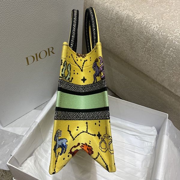 使い勝手の良さ♡ディオール ブックトート 偽物 スモールバッグ deo74902