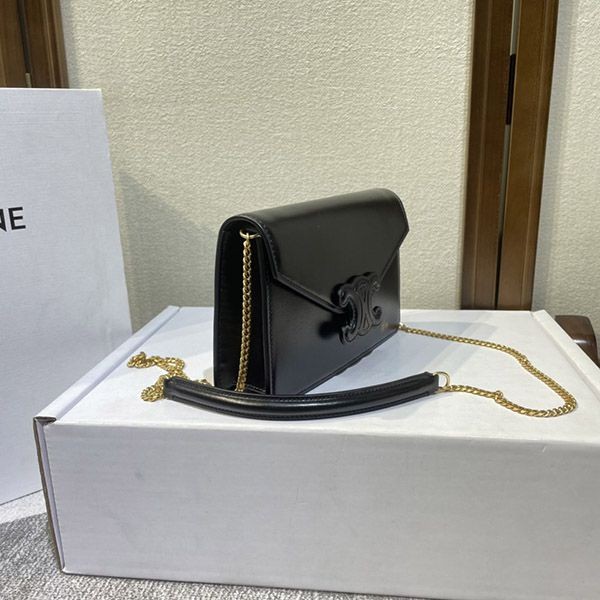 セリーヌ ティーン キュイル トリオンフバッグ 偽物 ブラック Cee87154