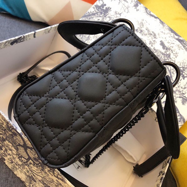 【日本未発売】レディディオール ミニバッグ偽物 ブラック M0505SLOI_M989