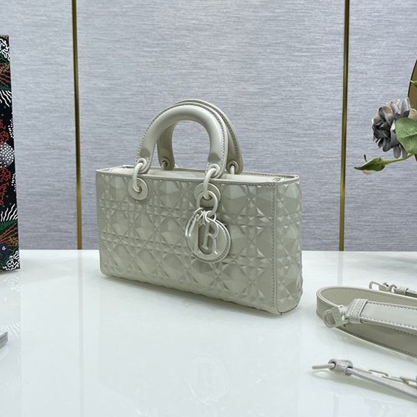 セール新作レディディオール 偽物 LADY D-JOY バッグ カナージュ ラムスキン dew76304