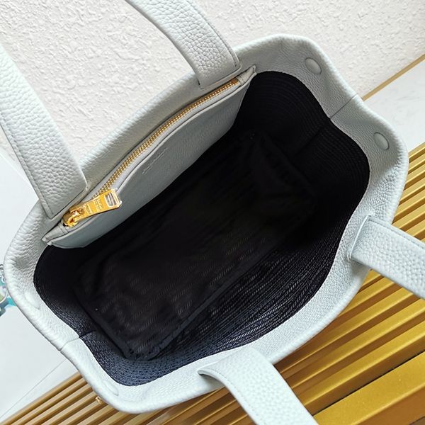 人気急上昇プラダ 偽物 ミディアム レザー ロゴ トートバッグ 1BG384 puh47008