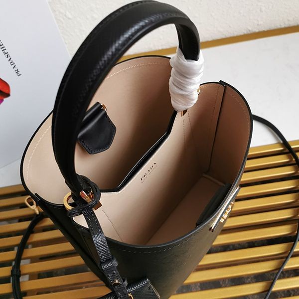 超話題!プラダ パニエ サフィアーノレザー バッグ ハンドバッグ 偽物 5色 1BA212 puh21745