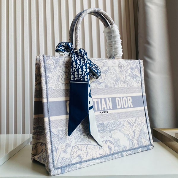 ディオール BOOK TOTE スモールバッグコピー M1296ZTDT_M932