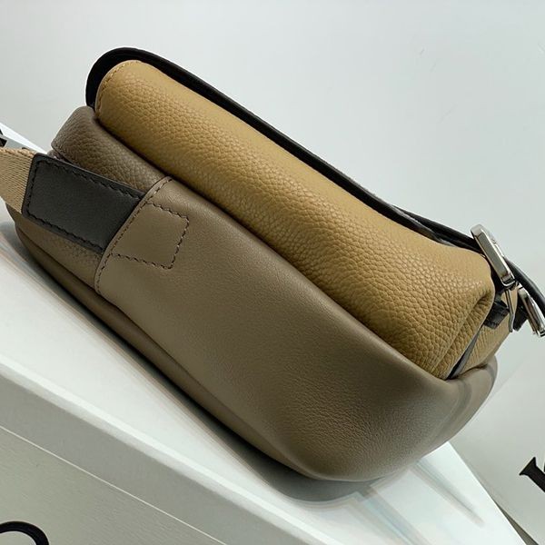 稀少ロエベ ミリタリー メッセンジャーバッグ XS 偽物 loy79066
