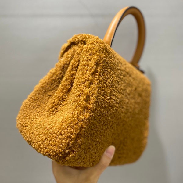 大人気!!新色 デルヴォー ブリヨン もこもこ ハンドバッグ コピー Dej09565