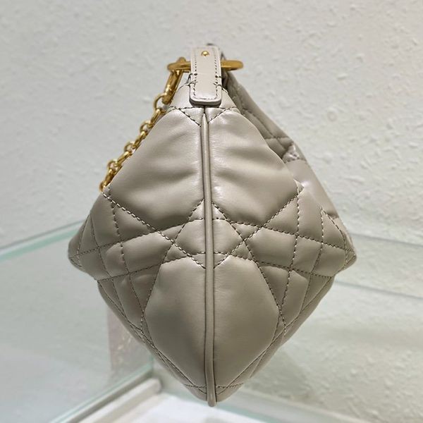 大人気!!新色ディオール グレー Caro ハンドバッグ 偽物 dex38493