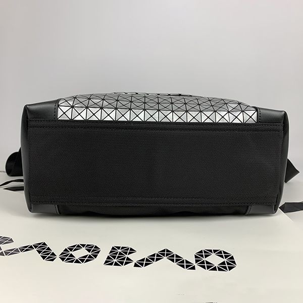 入手困難バオバオイッセイミヤケ ショルダーバッグ コピー bao51899