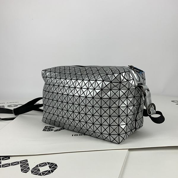 稀少BAOBAO コピー クロスボディバッグ ショルダーバッグ bat13057