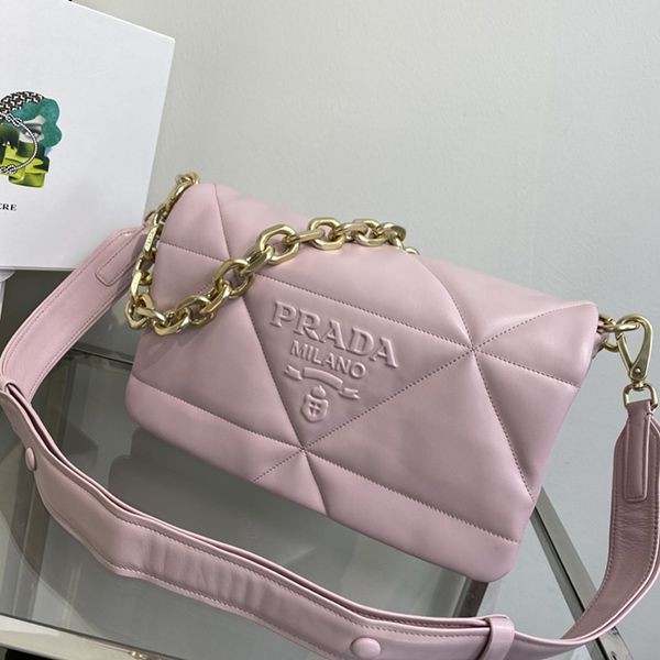 n級品 おすすめプラダ 偽物 パデッドナッパレザー ショルダーバッグ puz72378