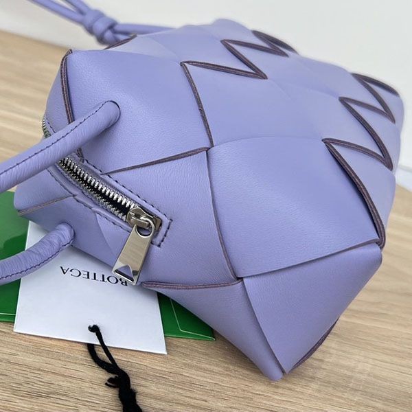 確保済み ボッテガ カセット スモール ショルダーバッグ 偽物 bos60632