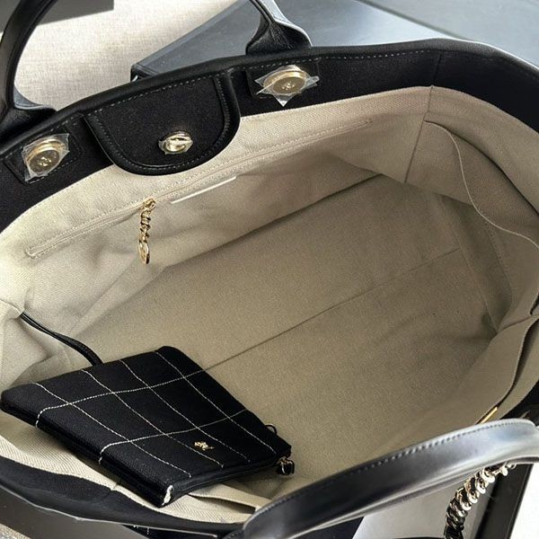 シャネル マキシ トートバッグ 偽物 sha89048