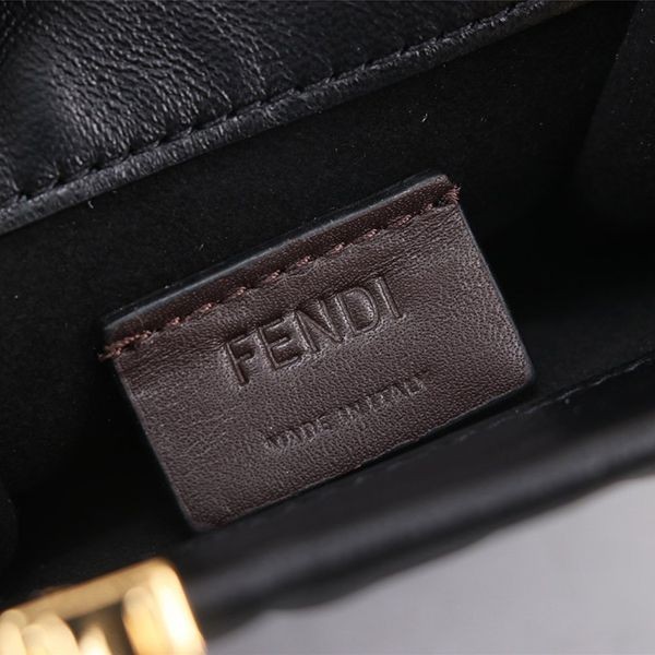 フェンディ Sunshine Shopper FF柄 レザーミニバッグ コピー fet50094
